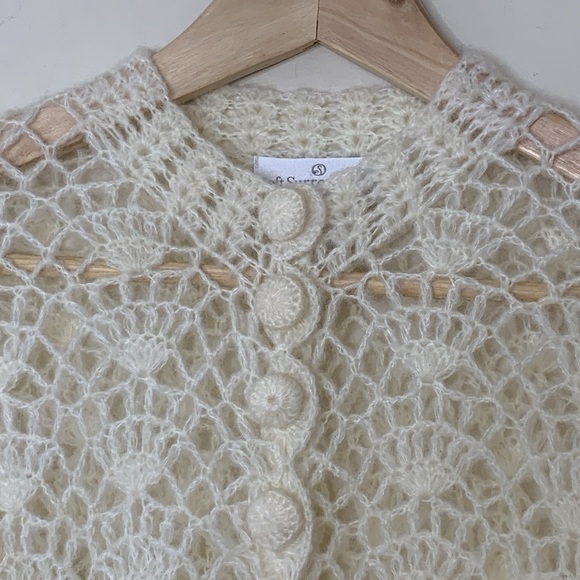 Soft Surroundings Ivory White Open Crochet Knit Scallop Button Tunic Top Sweater - Picture 13 of 17